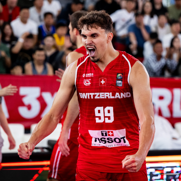 Natan Jurkovitz - Basketball